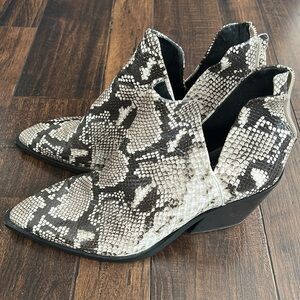 Vince Camaro Bibestie Snakeskin Pattern Ankle Bootie